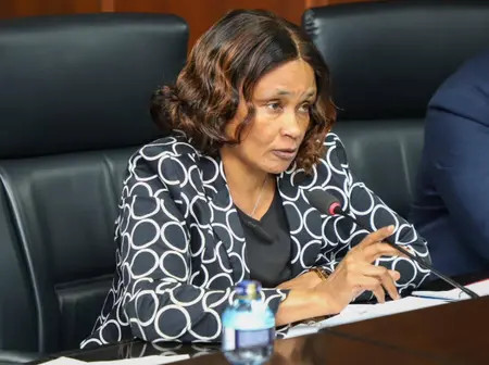 Cheating Headteacher Busted by Wife’s Visit