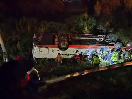 Two dead, several injured in accident along Mai Mahiu-Narok Highway