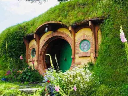 3 Iconic Fictional Homes and Their Actual Costs
