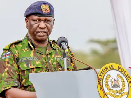 Stop police service feud to avert chaos