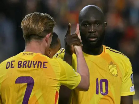 De Bruyne to Make Napoli Debut as Lukaku Injury Overshadows Serie A Title Defence