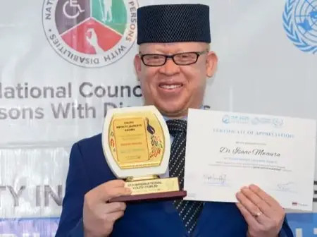 Gov’t Spokesperson Isaac Mwaura Feted by UN Centre in Thailand