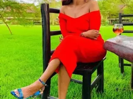 Amber Ray Treats Herself to a New Range Rover Amid Divorce Rumors.