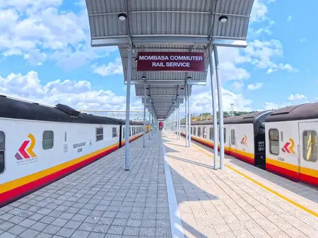 President Ruto Commissions Mombasa Commuter Rail Service [Photos]