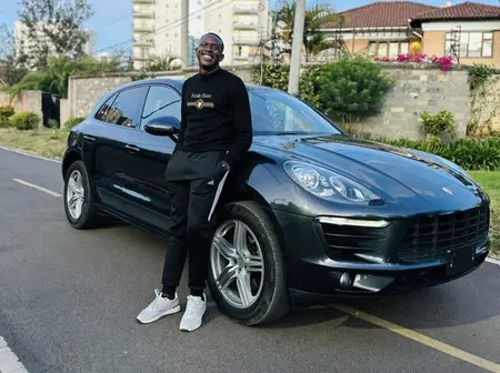 YY Comedian Surprises Fans with Luxury Porsche Cayenne and Heartwarming Family Moment