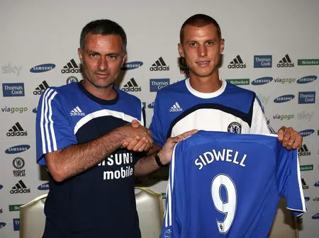 Ex-Chelsea Defensive Midfielder on Mourinho’s Odd Choice to Hand Him No.9 Shirt to Send Abramovich Message