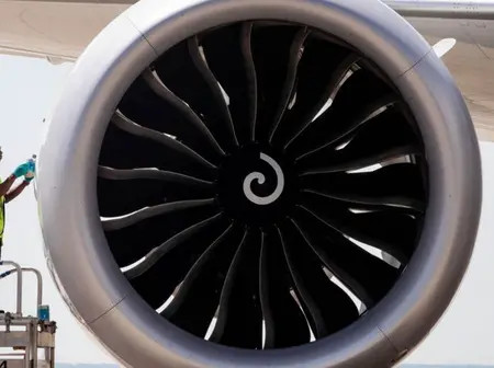 9 KQ Dreamliners’ engines maintenance to cost Sh34 billion over time