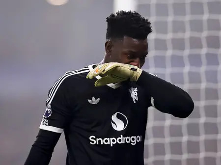 Andre Onana Hit With Shocking Manchester United Decision