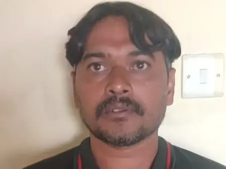 Drama in Nakuru as Angry Mob Corners Pakistani Man Accused of Swindling Locals
