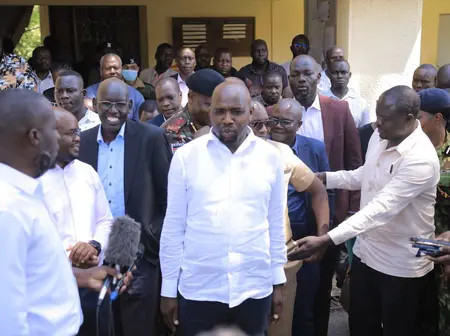 Govt raises alarm over 1 million Kenyans aged 30+ without IDs
