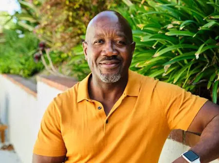 Premium tears loading” Shock as Kisumu man MARCUS OBURA,52 years old, leaves wife of 8 years for a 24 years Kikuyu lady after winning Kes 15 Million B’et. Says he is too rich to get broke again. One advice for him?