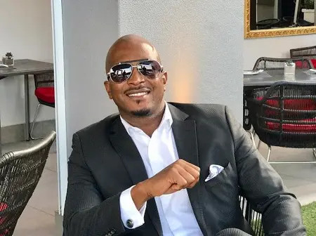 DRAMA as Kiambu tycoon escapes and leaves his girlfriend with Kes 80,000 hotel bill after she turned up for a date with 8 other friends, says he wanted to teach her some lesson that she will not forget. Do you agree with him?