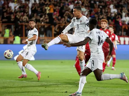 Ronaldo and Felix shine as Portugal thrash Armenia 5-0 away