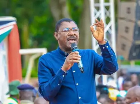 Wetang’ula rallies Luhya nation to back Ruto for a second term, eyeing 2032 Presidential bid.