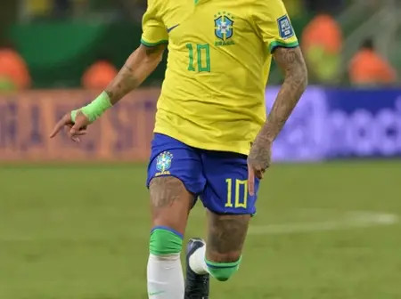 Ronaldo calls on Ancelotti to pick Neymar for World Cup